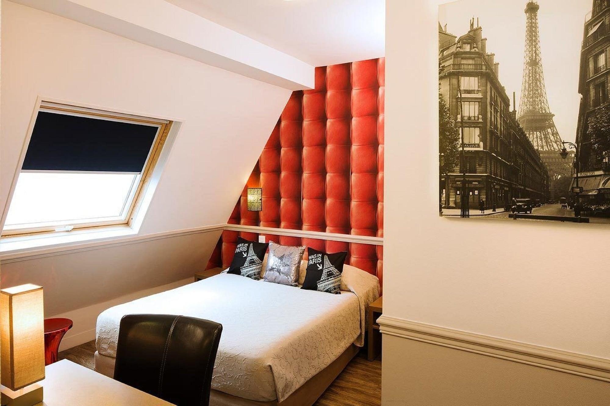 Hotel De La Cite Rougemont Paris Bagian luar foto